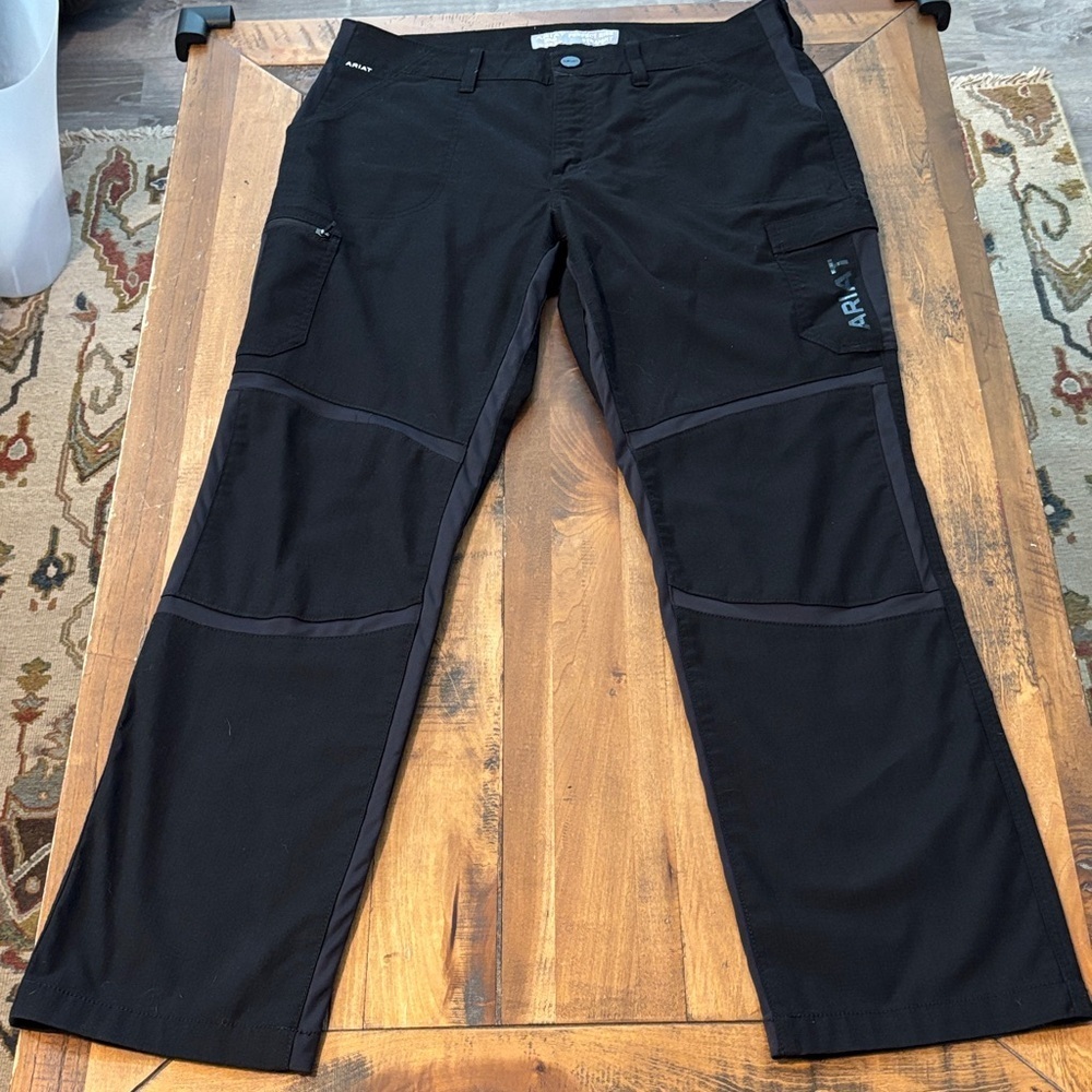 ARIAT Men's Rebar Durastretch
Ripstop Cargo Straight Leg 31R